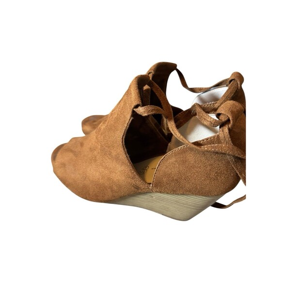 Born in California Womens 10 Brown Faux Suede Leg Wrap Peep Toe Heels‎ - Picture 5 of 5